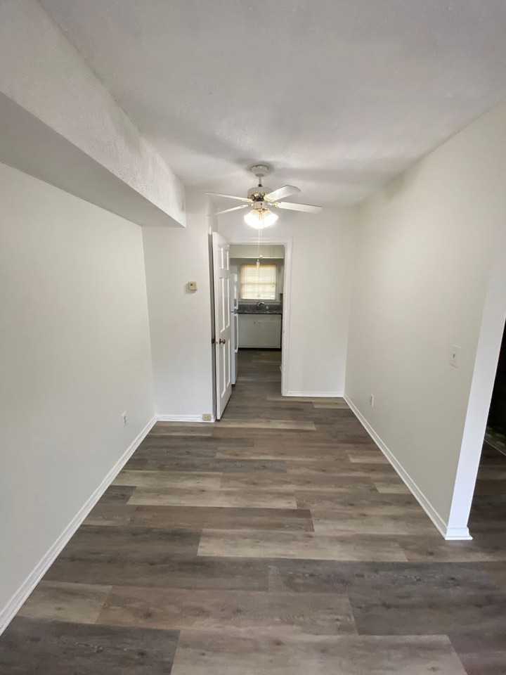 3700 Bush River Rd - Photo 3 of 12