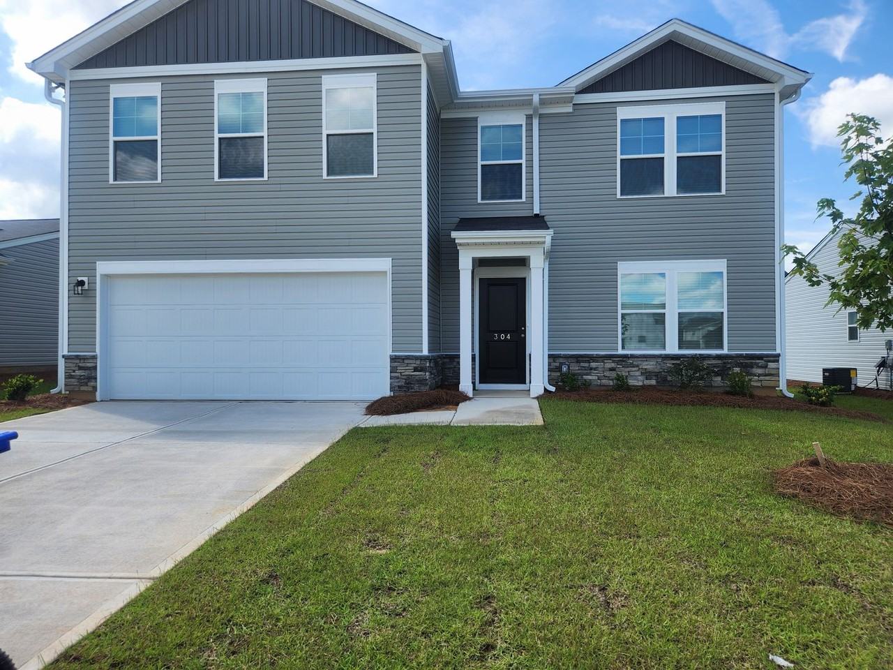 304 Paratrooper Ln - Photo 2 of 9