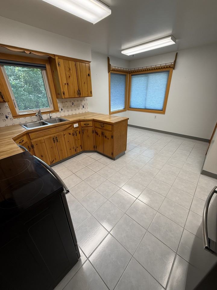 2604 6th Ave N #1 - Photo 5 of 30