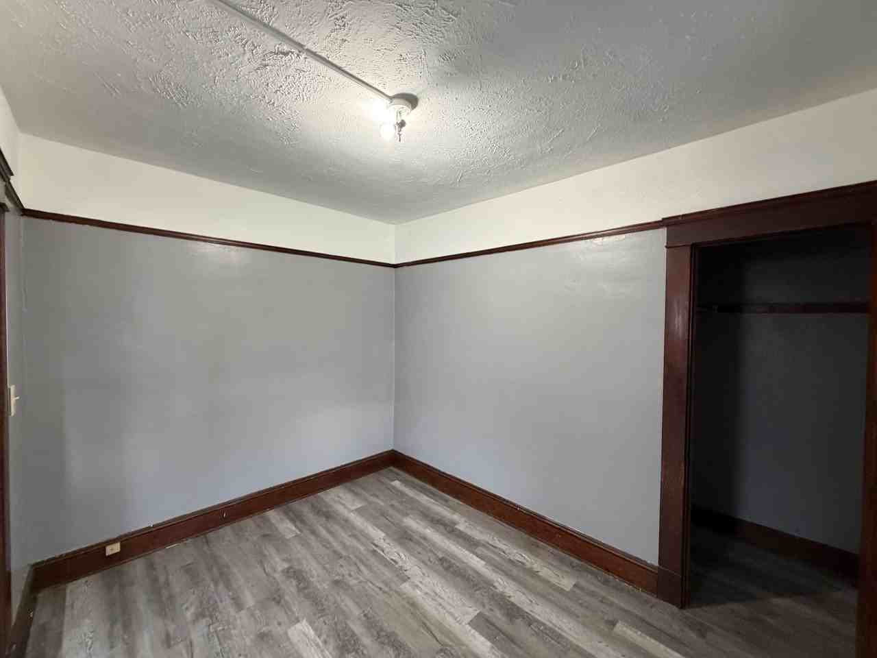 18826 Sloane Ave - Photo 7 of 17