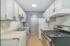 5301 - 5305 Russell -Sommerset Place - Photo 1 of 1