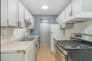 5301 - 5305 Russell -Sommerset Place - Photo 1 of 1