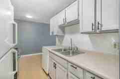 5301 - 5305 Russell -Sommerset Place - Photo 1 of 1