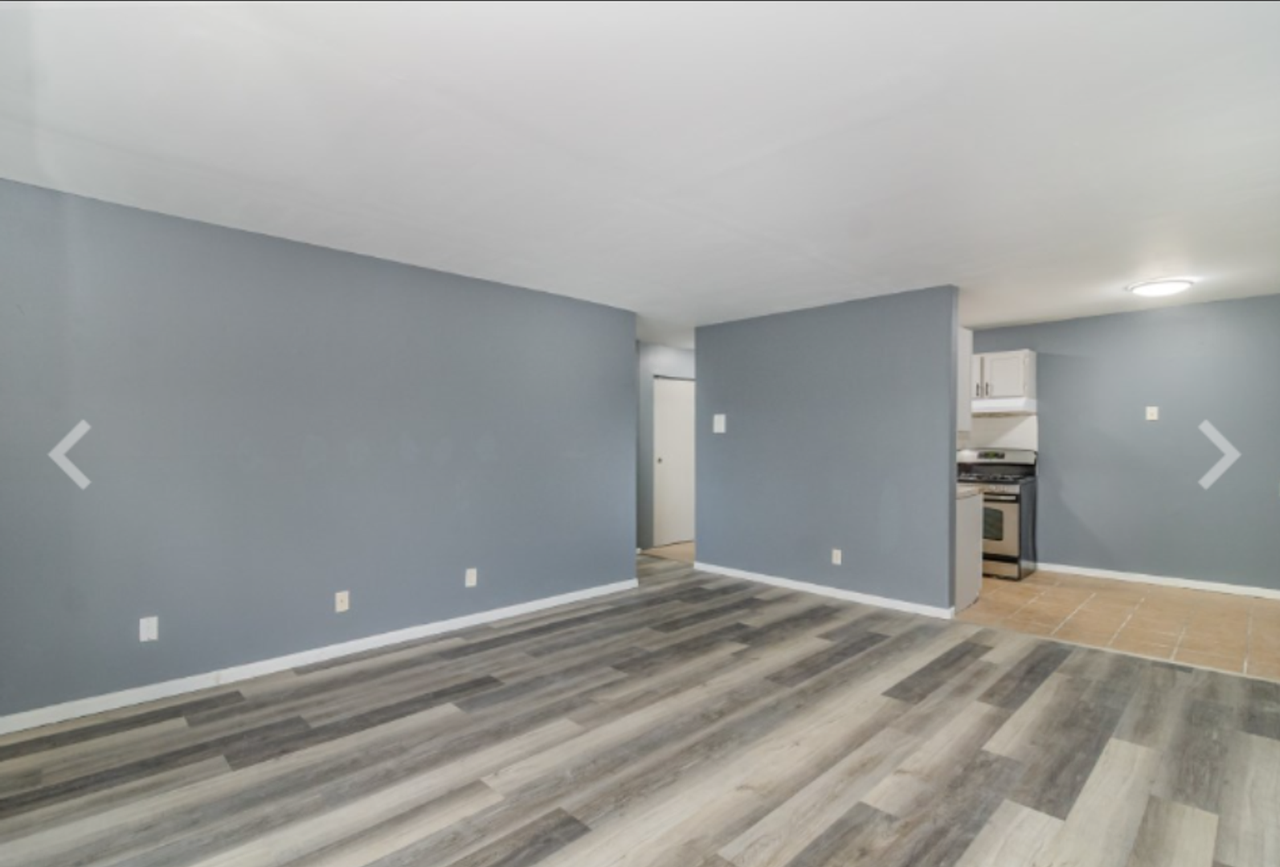 5301 - 5305 Russell -Sommerset Place - Photo 6 of 26