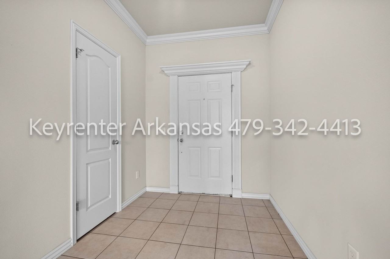 800 Sw Summitchase Rd - Photo 5 of 28