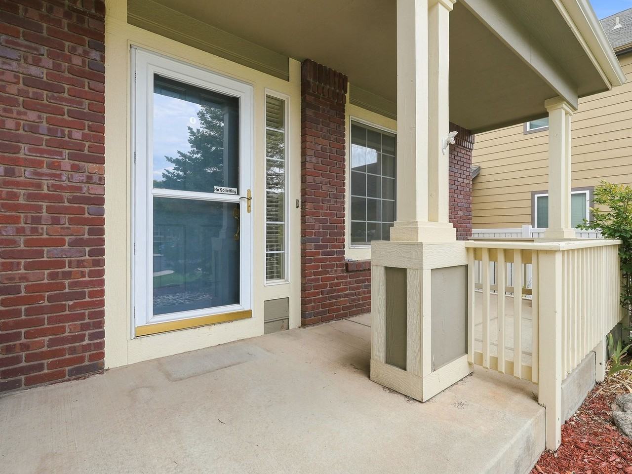 130 Rock Bridge Ct - Photo 3 of 32