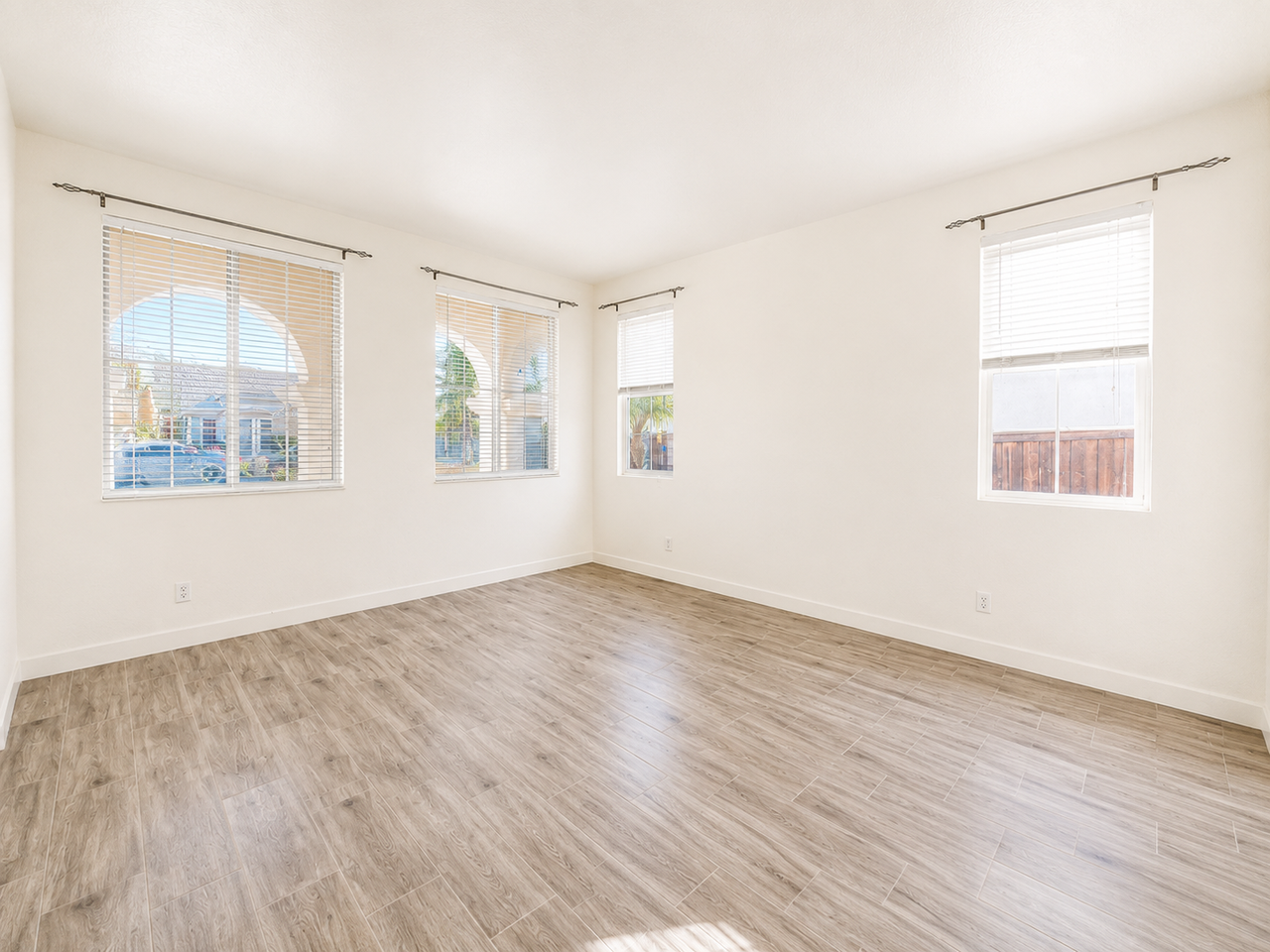 4420 Cloudywing Rd - Photo 5 of 42