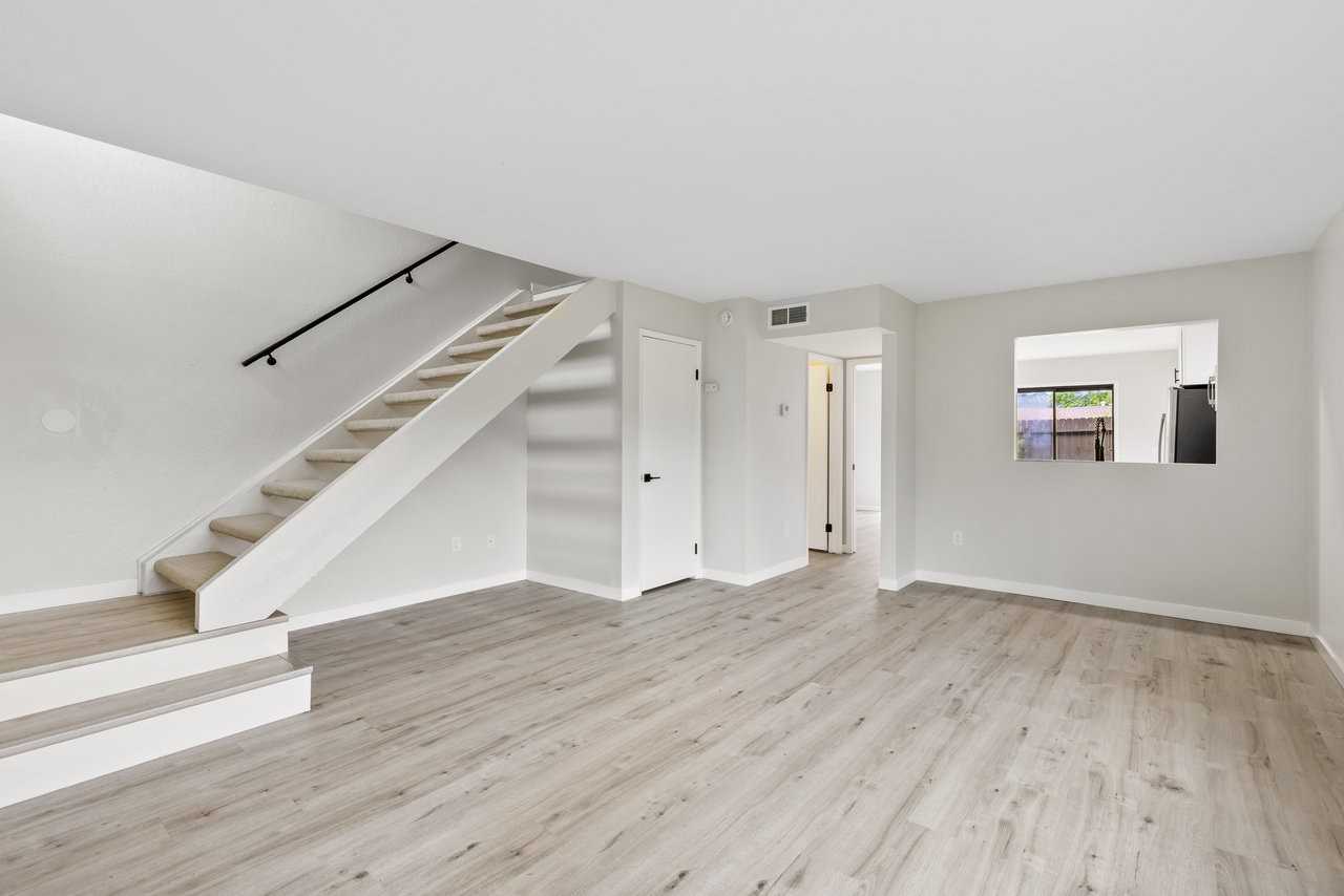 2524 Ocean Cove Dr #1 - Photo 4 of 35