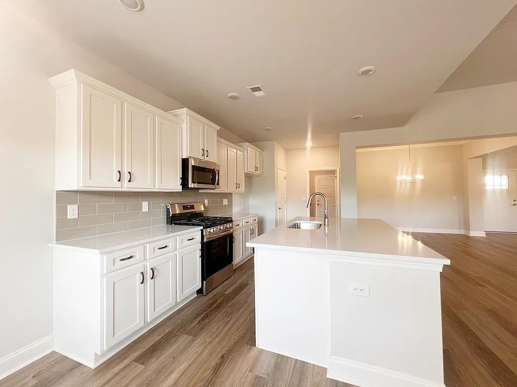 335 Cypress Hollow Trl #1 - Photo 2 of 28