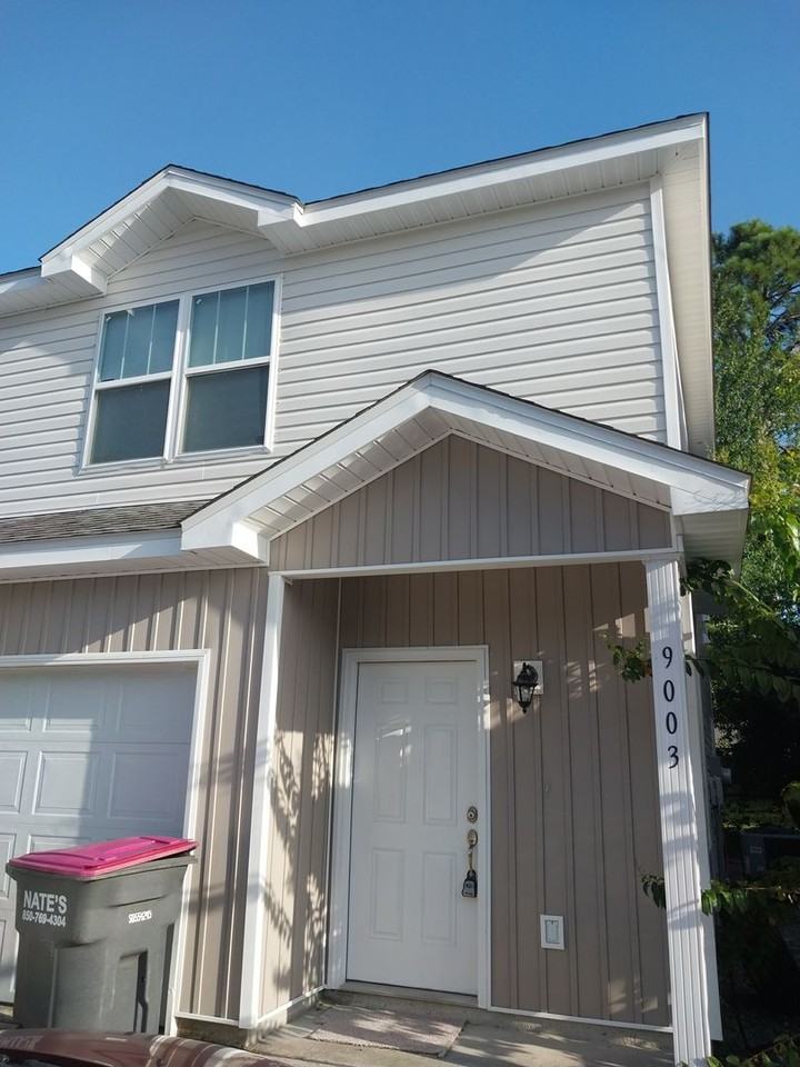 9003 Banyan Beach Dr - Photo 2 of 46