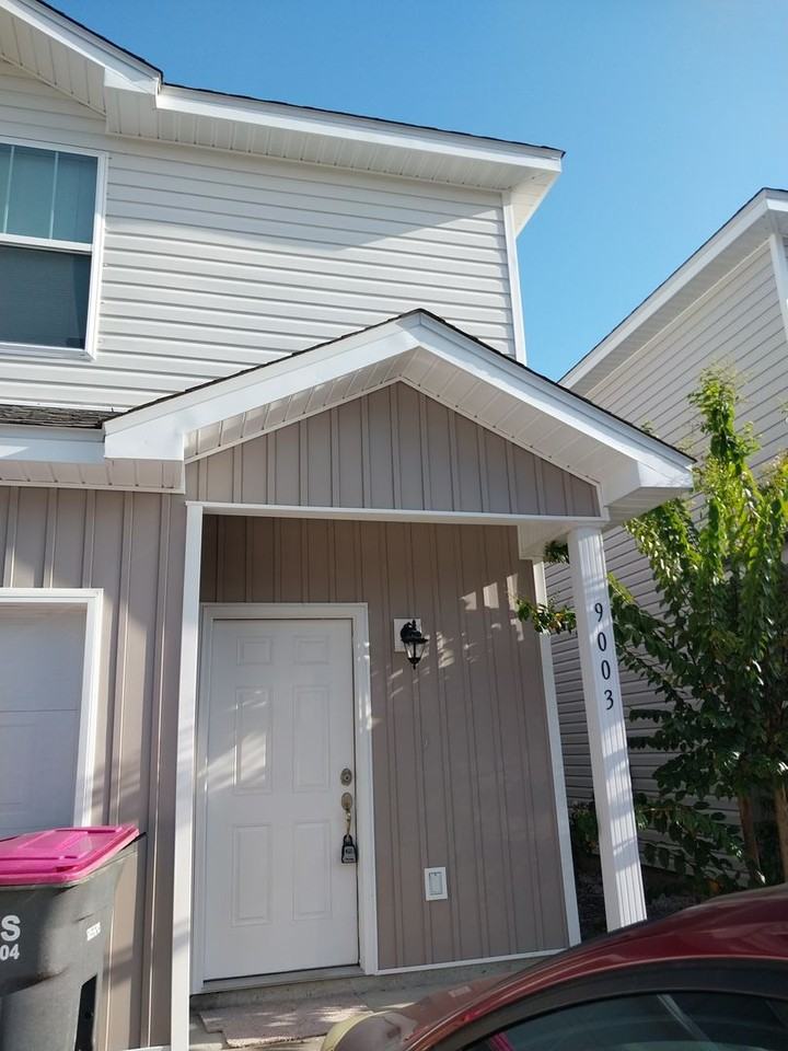 9003 Banyan Beach Dr - Photo 4 of 46