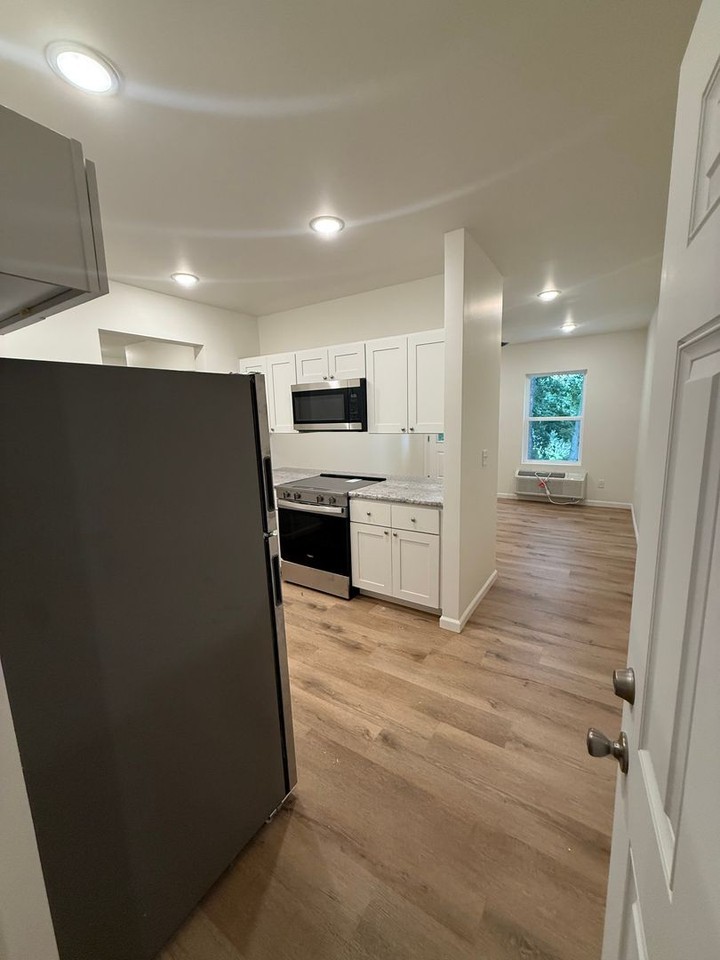 Starlight Apartments 2 bedroom - Photo 2 of 15