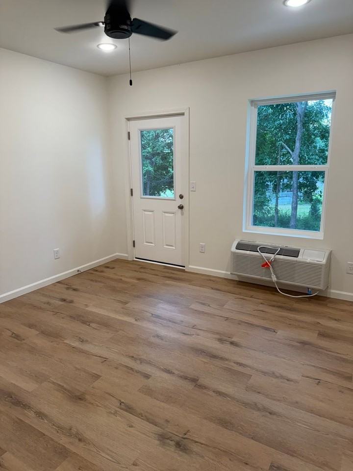Starlight Apartments 2 bedroom - Photo 5 of 15