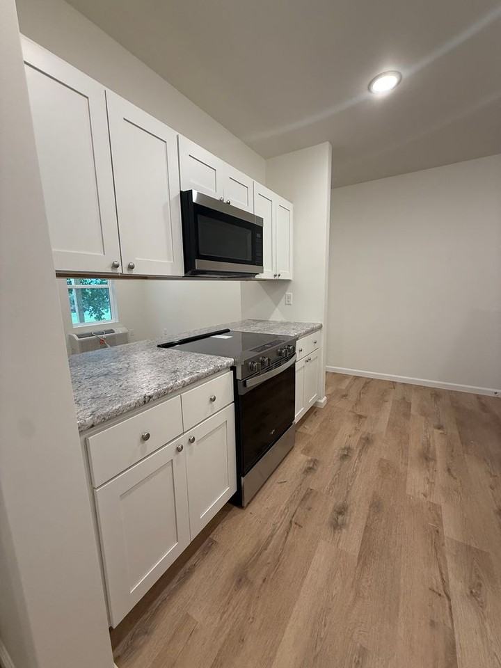 Starlight Apartments 2 bedroom - Photo 7 of 15