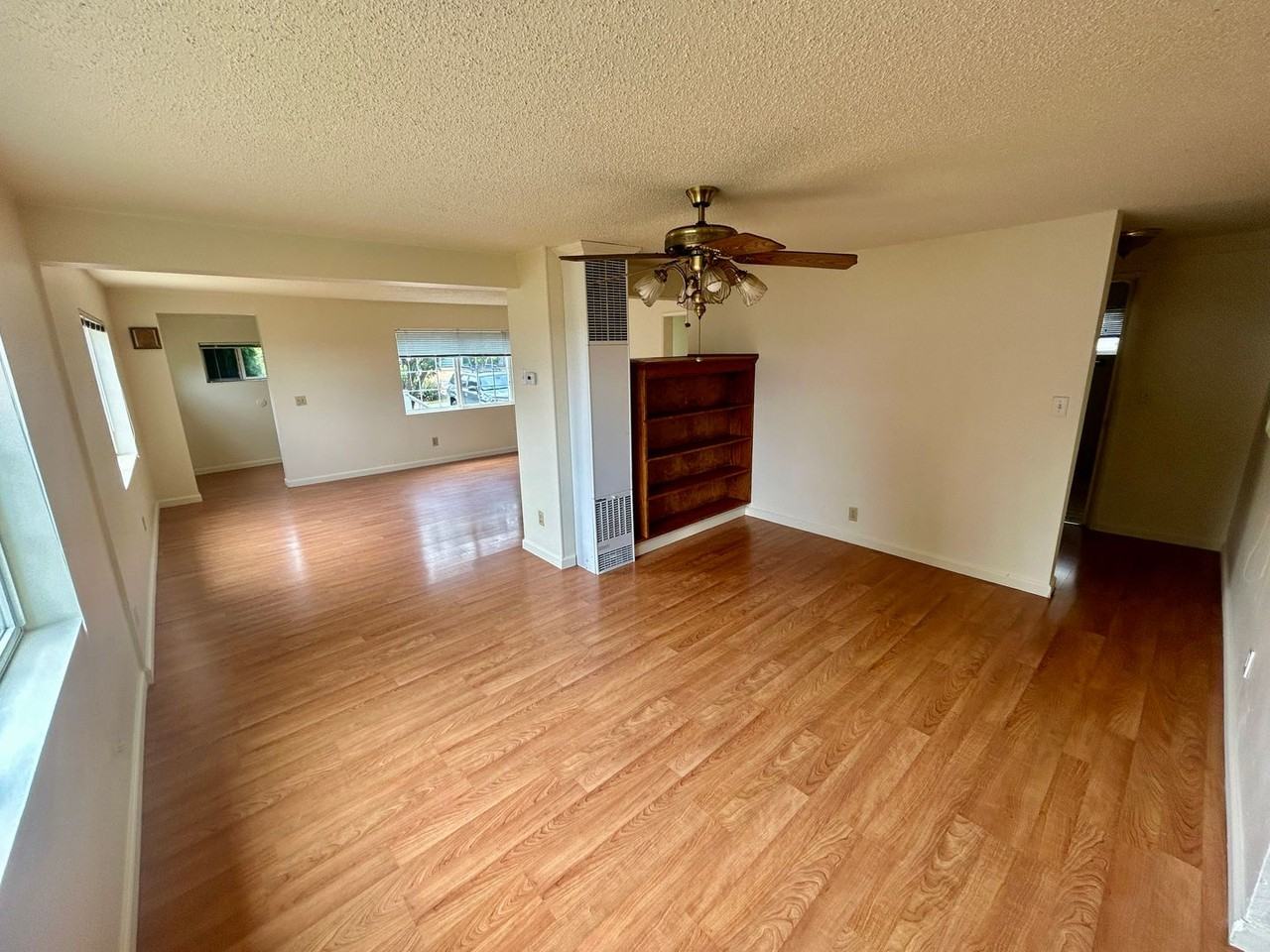 1817 Leland Dr - Photo 3 of 22