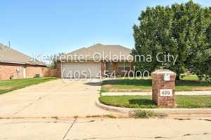 featured image of 629 E Linden Ln
