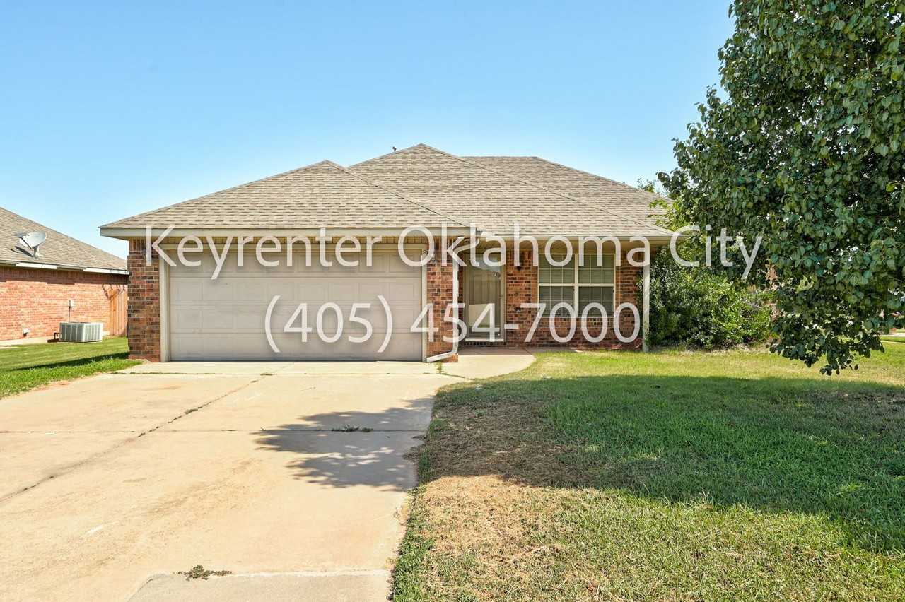 629 E Linden Ln - Photo 2 of 31