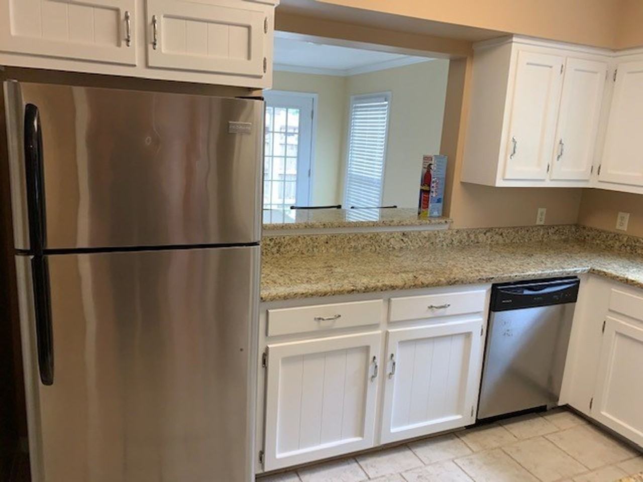 6017 Sussex Dr - Photo 2 of 9
