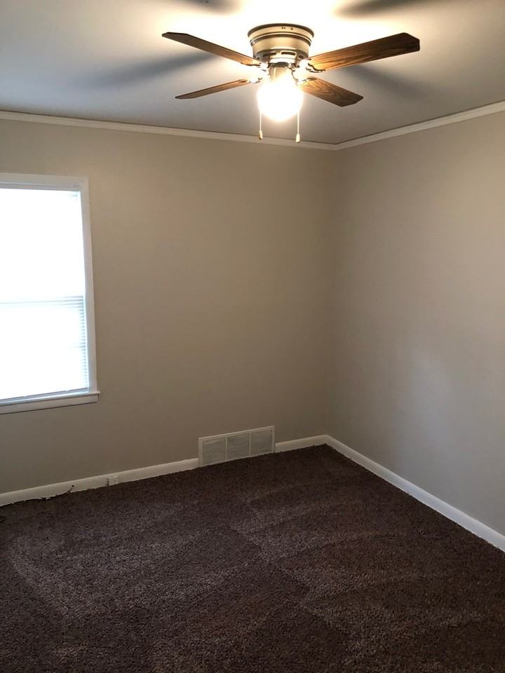6541 N 35th St - Photo 7 of 11
