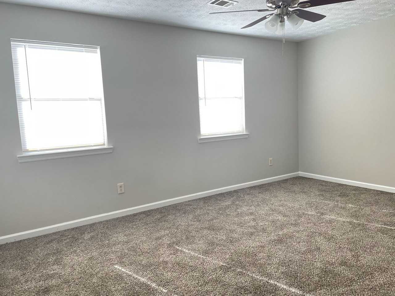 2526 Sweetridge Ct - Photo 5 of 8