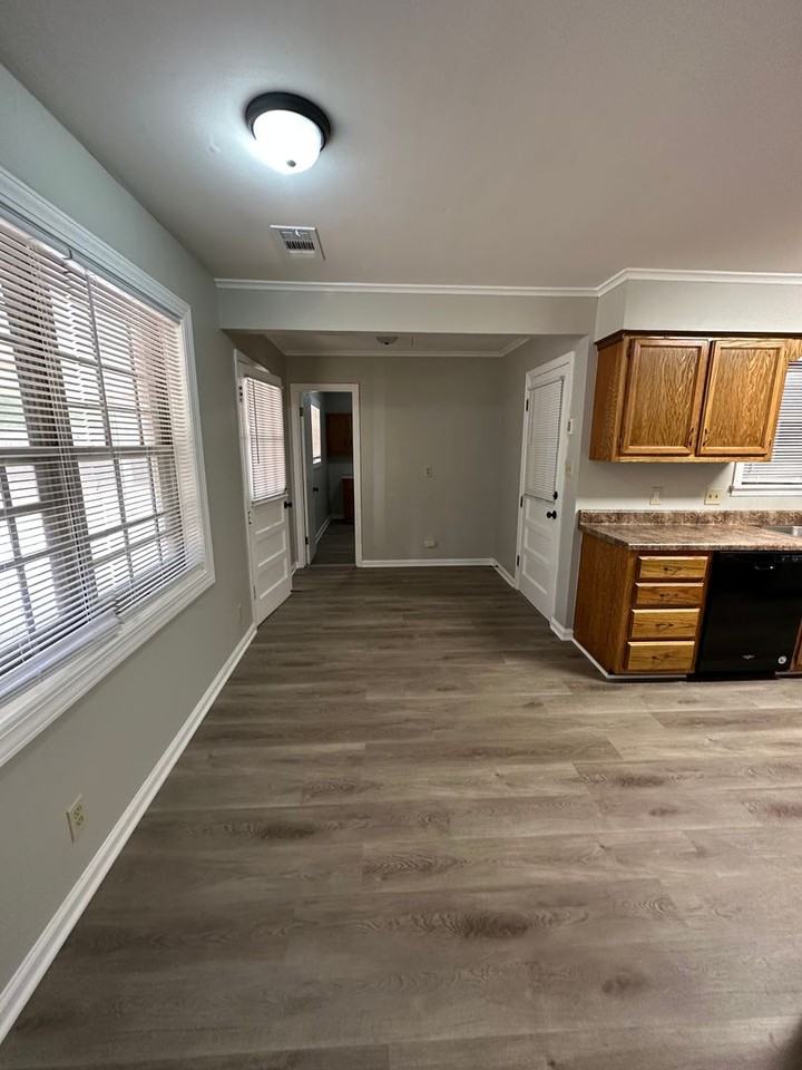 2760 Bragg Ln - Photo 7 of 11