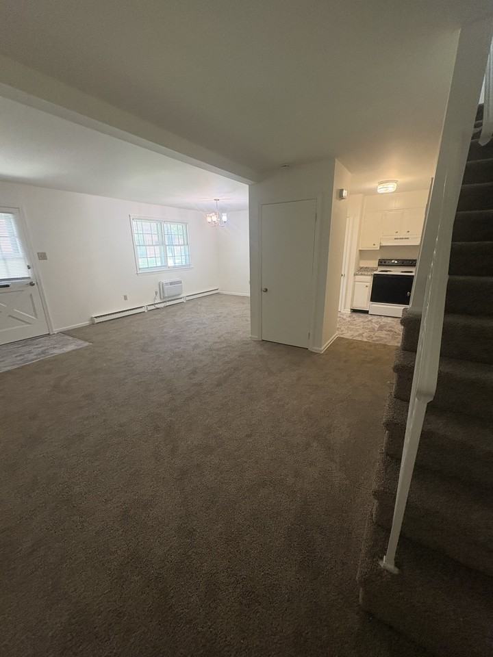1110 Wayne Ave #1110 - Photo 4 of 17