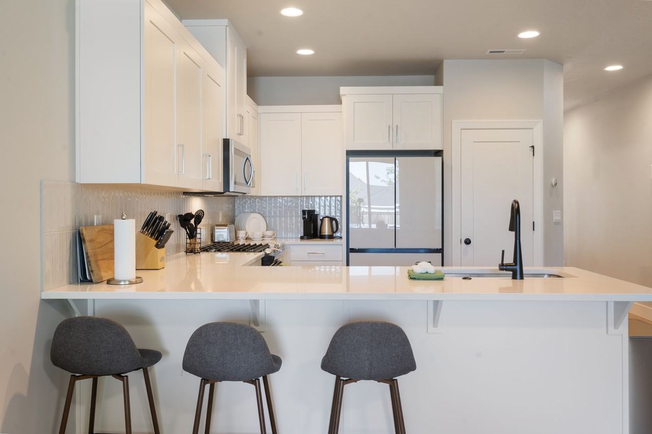 5741 W A St #1 - Photo 2 of 36