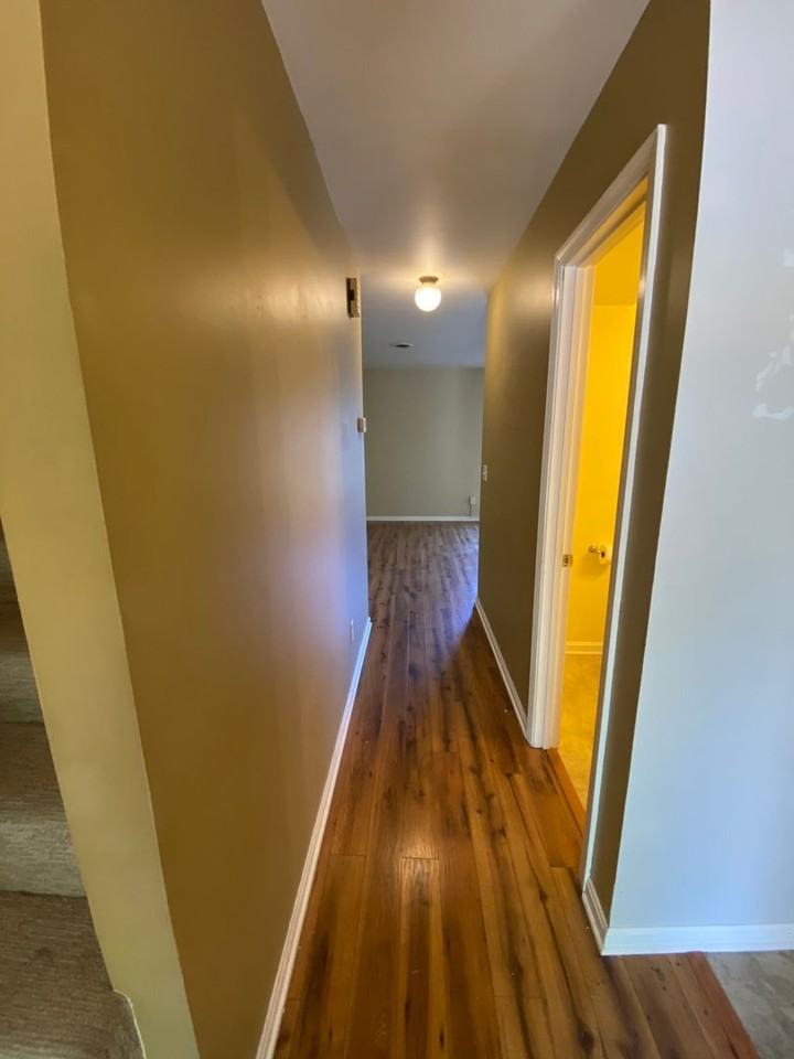 623 E Walnut St - Photo 6 of 17