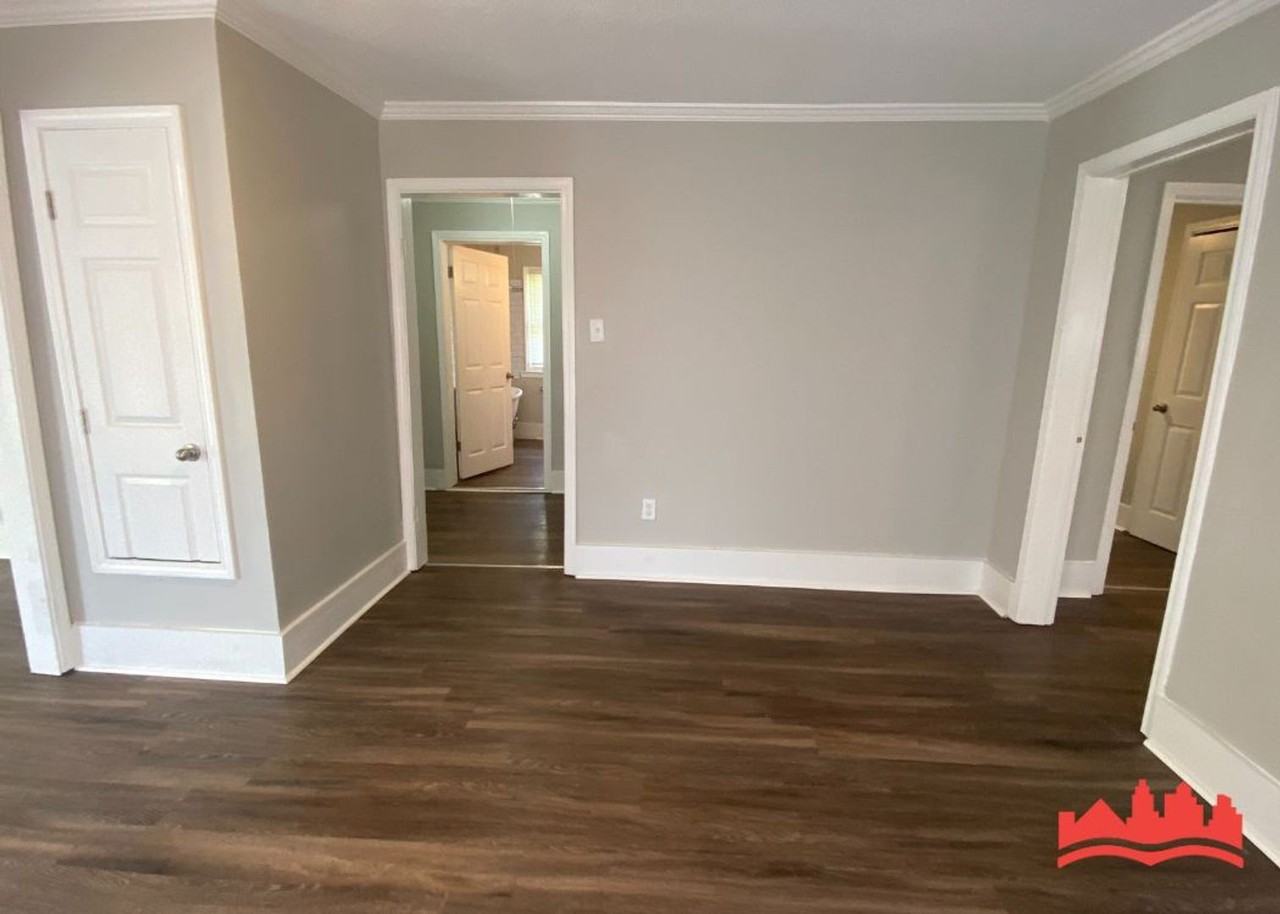 1532 Barton St - Photo 5 of 17