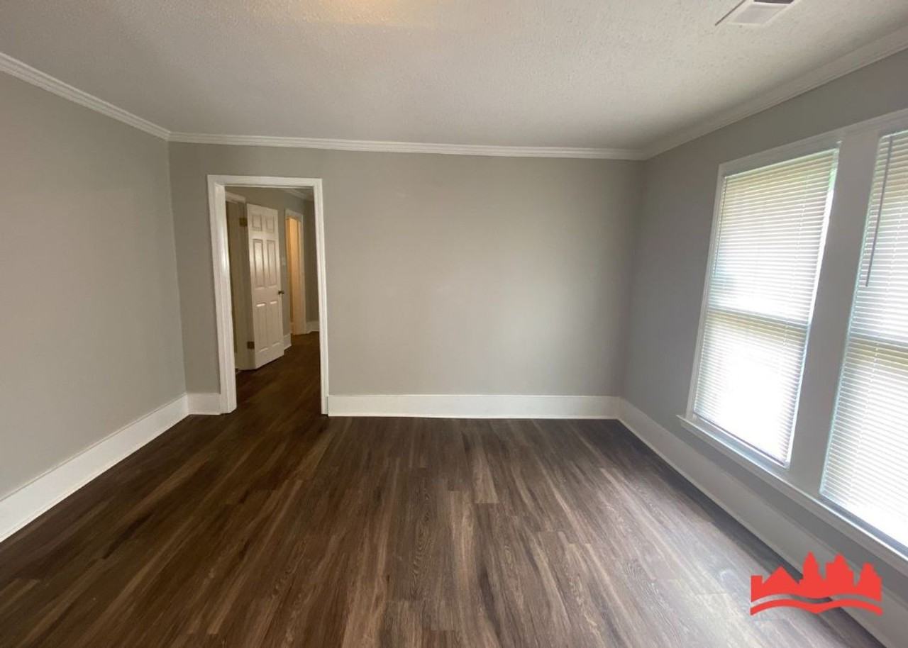 1532 Barton St - Photo 6 of 17