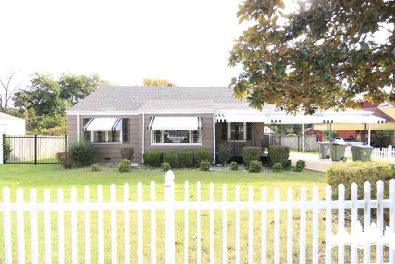 1446 Alamo St - Photo 3 of 23