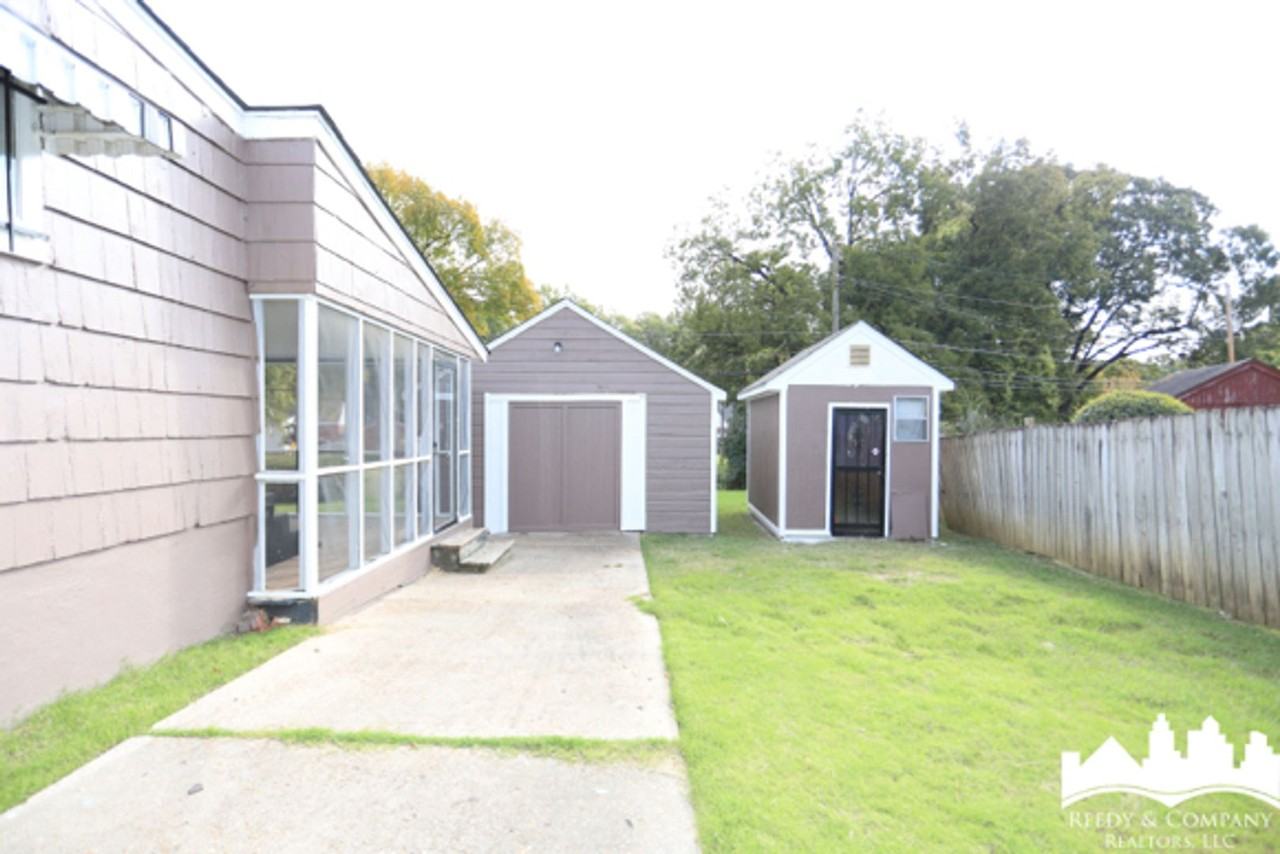 1446 Alamo St - Photo 5 of 23