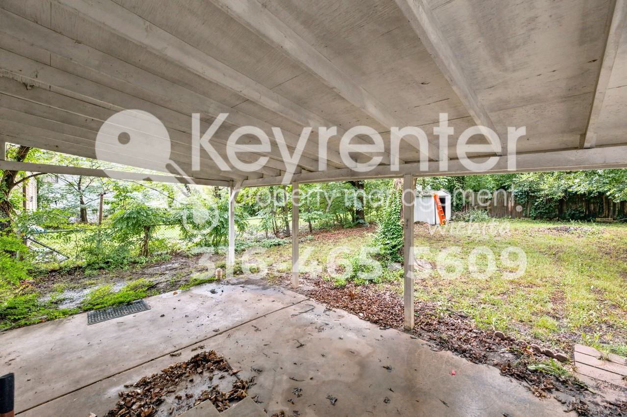 915 Harding St - Photo 5 of 22