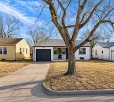 featured image of 812 S Bluff Ave