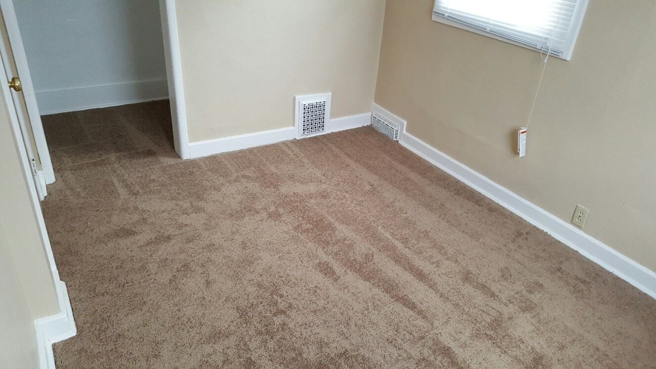 1506 4th Ave Se - Photo 6 of 7