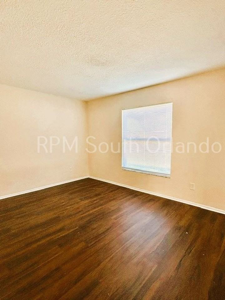 1205 Baranova Rd - Photo 7 of 10