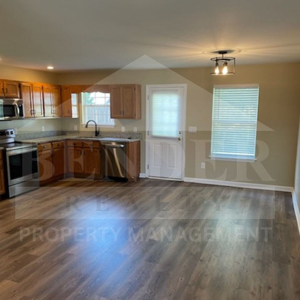 1732 31st St Ne - Photo 3 of 9