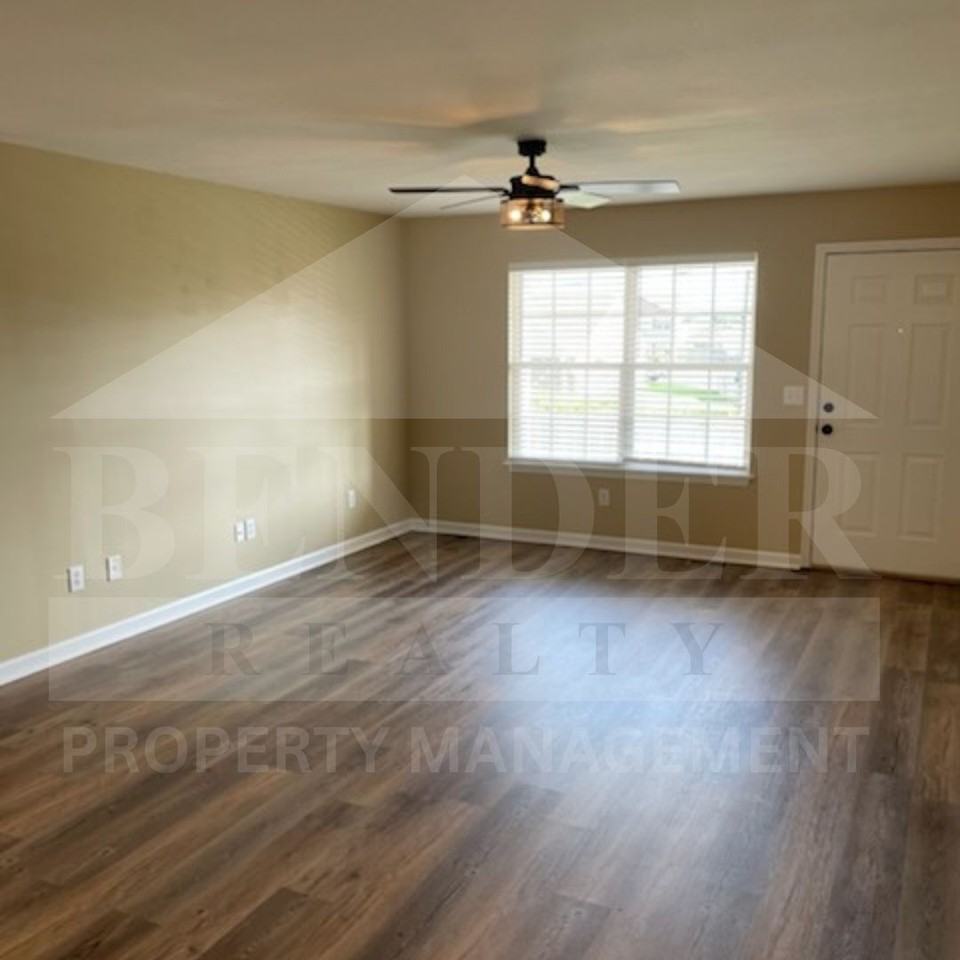 1732 31st St Ne - Photo 4 of 9