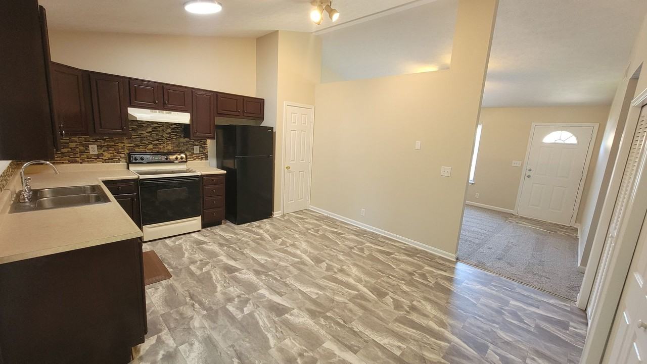6205 Serenity Ct - Photo 5 of 17
