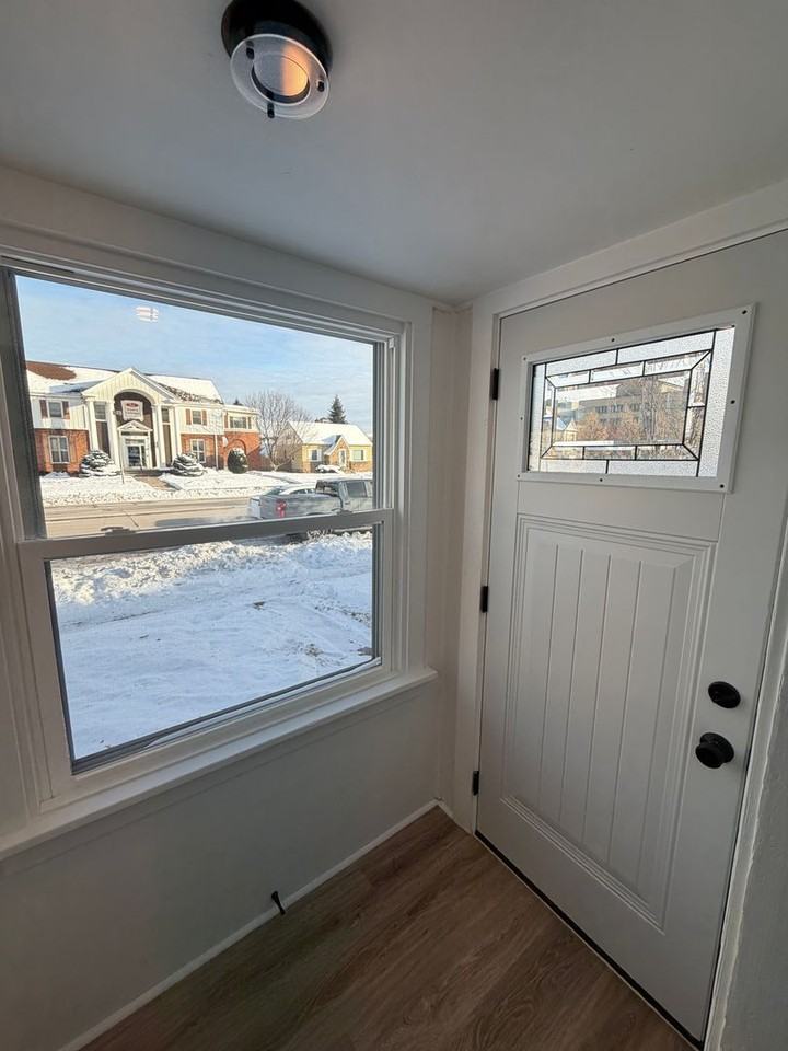 1301 Hammond Ave - Photo 6 of 25