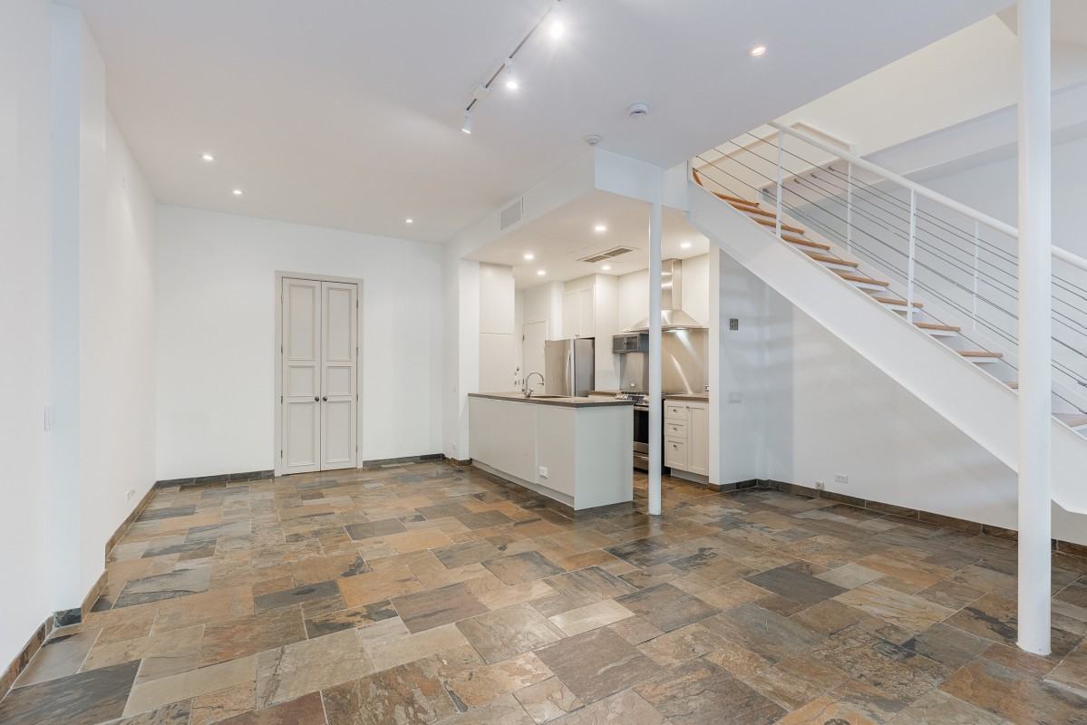 33 Price St #3 - Photo 3 of 31