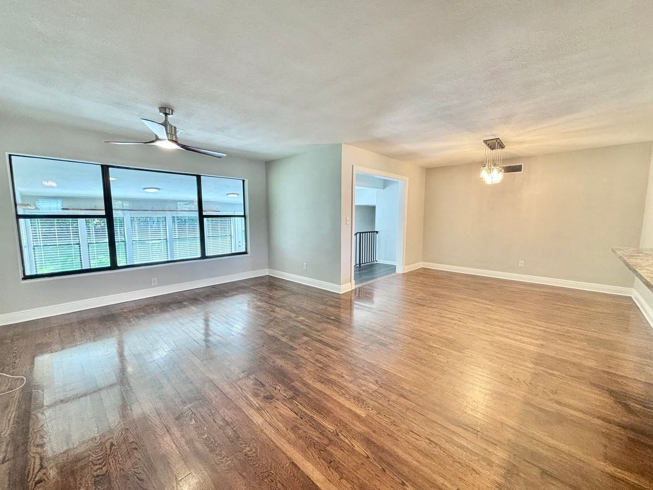 3331 Bayou Blvd - Photo 4 of 20