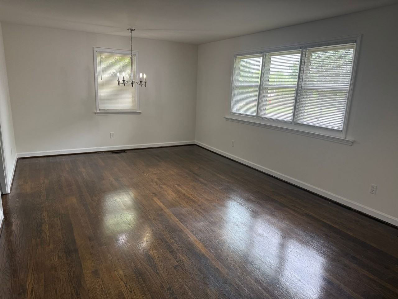 4914 Unaka Ave - Photo 2 of 5