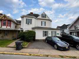 featured image of 382 Forest Ave