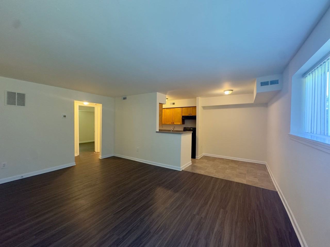 Midwood Apartments in Kenilworth Park, Baltimore, MD! - Photo 2 of 8