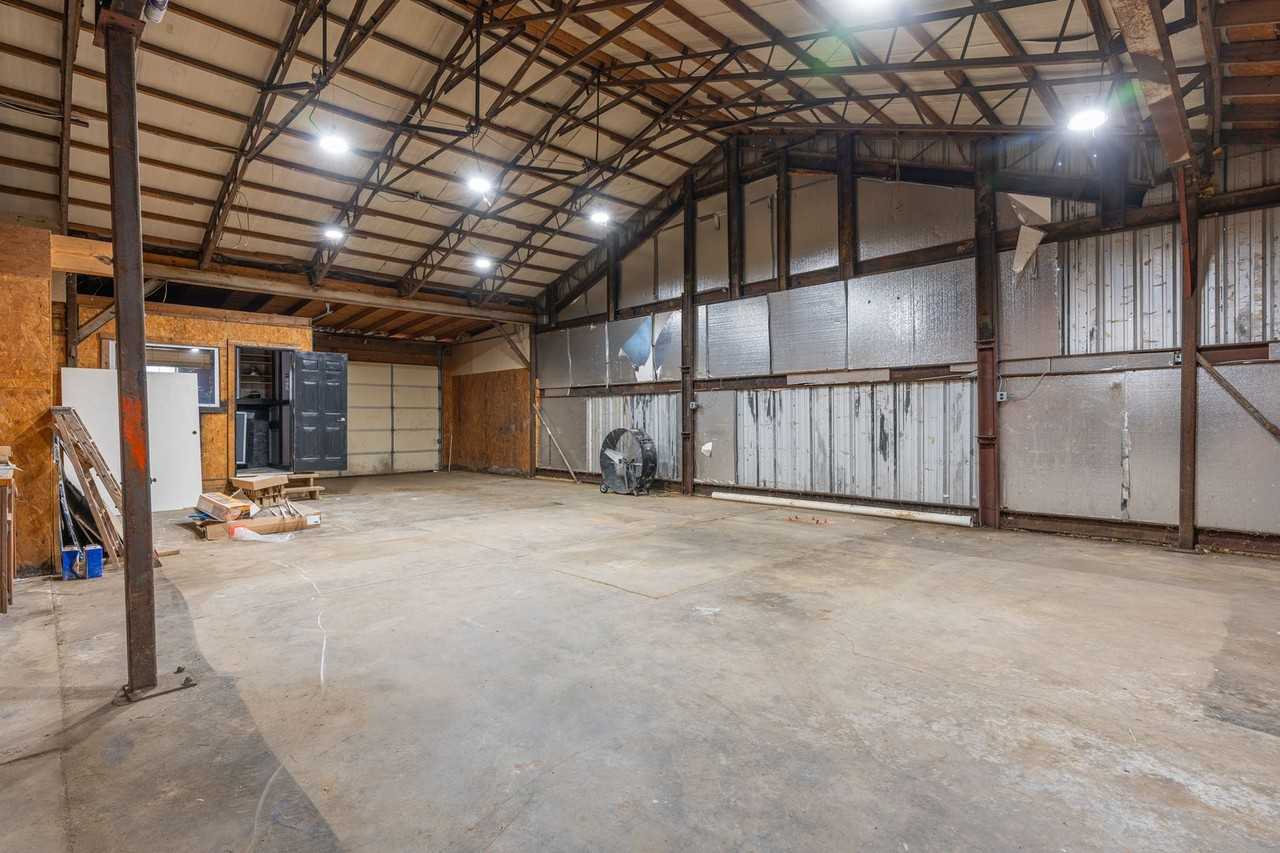 13081 E State Highway 22 - Photo 4 of 41