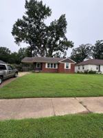 featured image of 1801 Myrna Ln