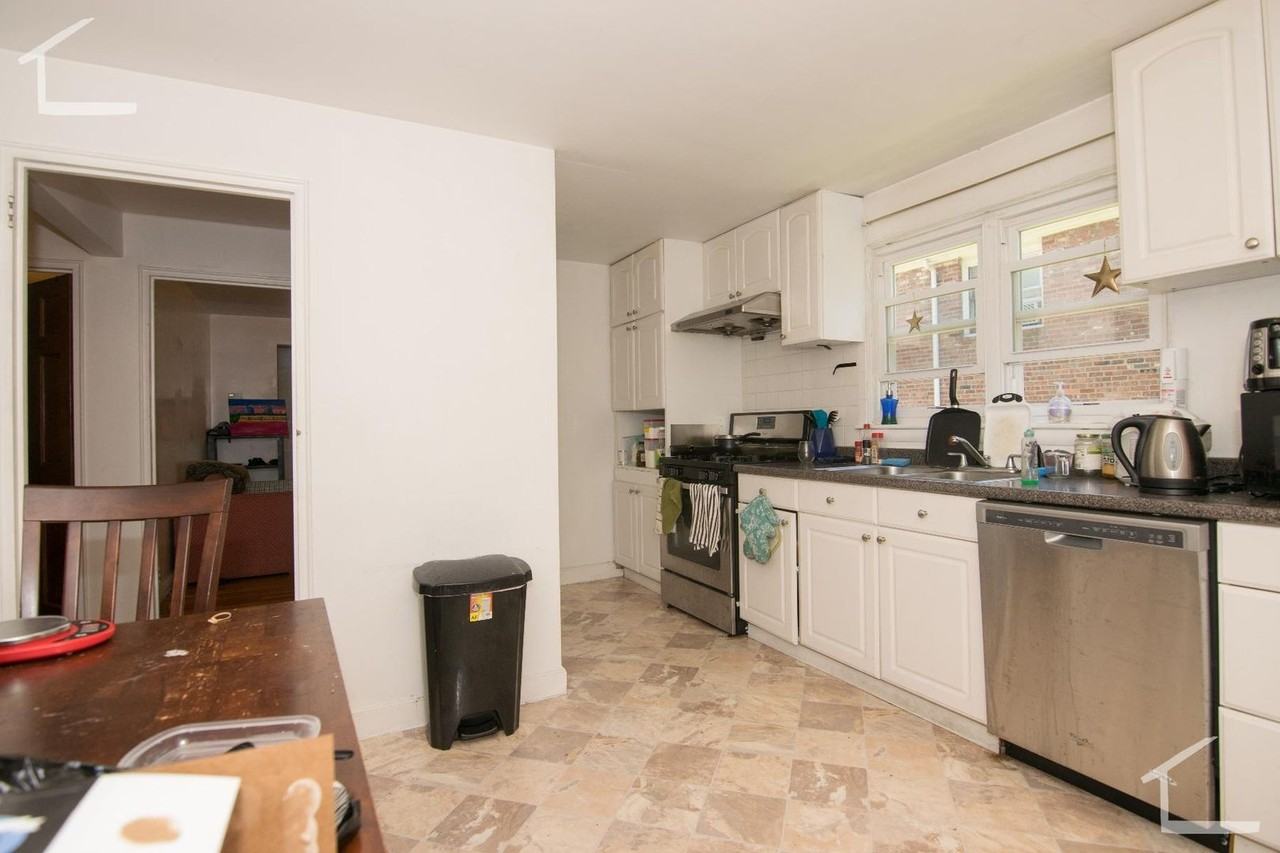 255 Corey Rd - Photo 5 of 8