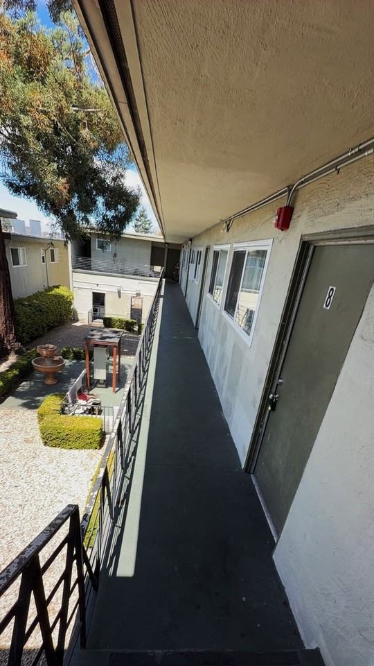 Spacious Apartment Homes | Close to Downtown Oakland - Photo 6 of 10