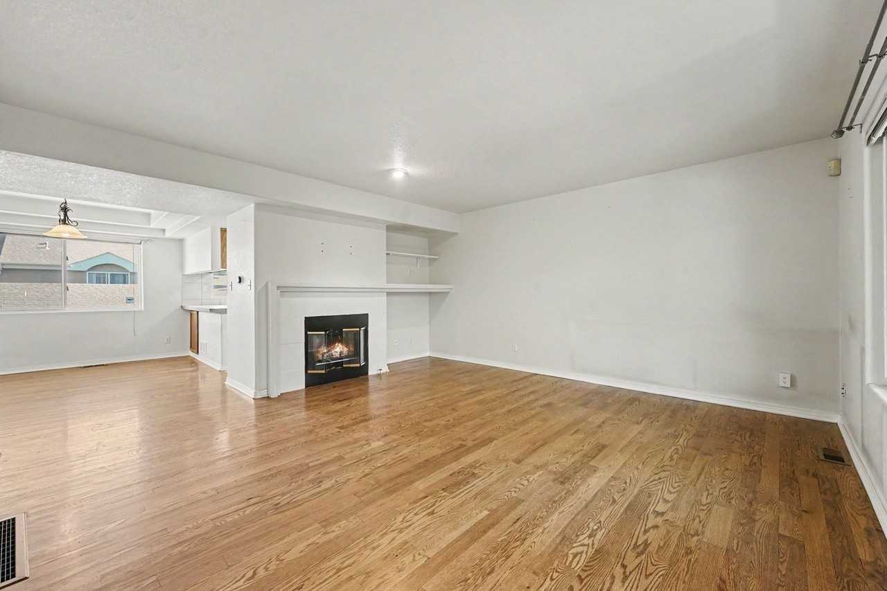 4594 E Kentucky Pl - Photo 2 of 24